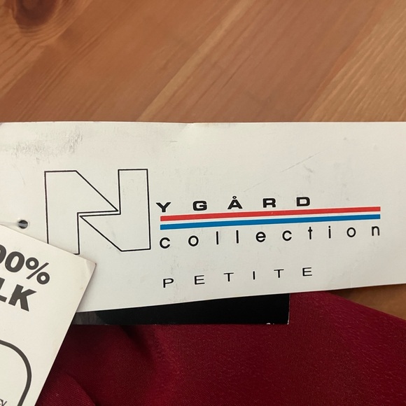 Nygard Red Washable Silk Pants Size 8 Petite New With Tags - Picture 6 of 11